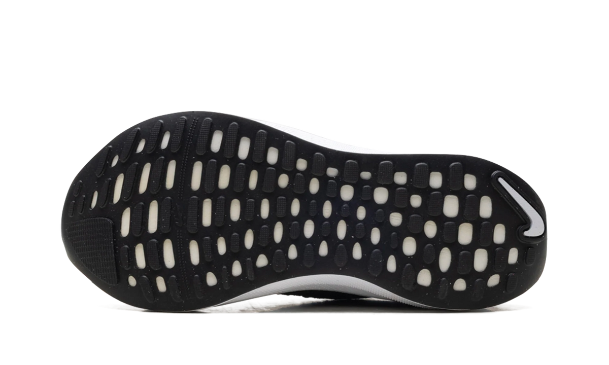 ReactX Infinity Run 4 "Oreo" DR2670 003
