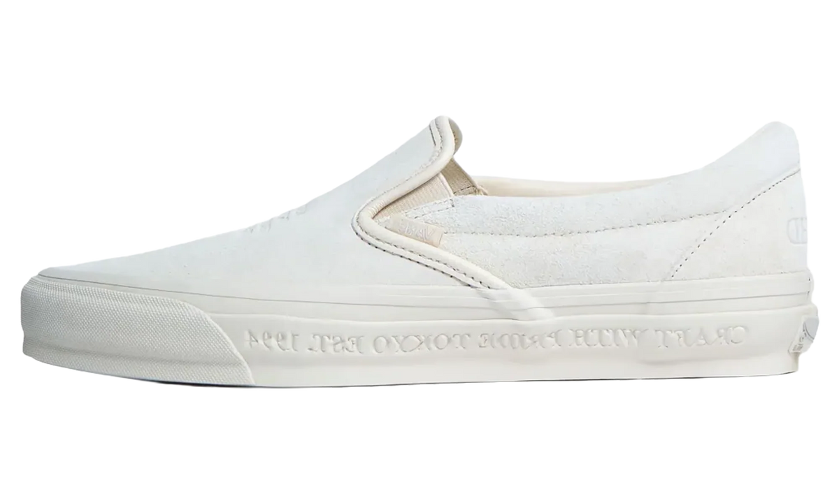 Neighborhood OTW Classic Slip-On 98 Sneaker "Natural" VN000EDG7VJ