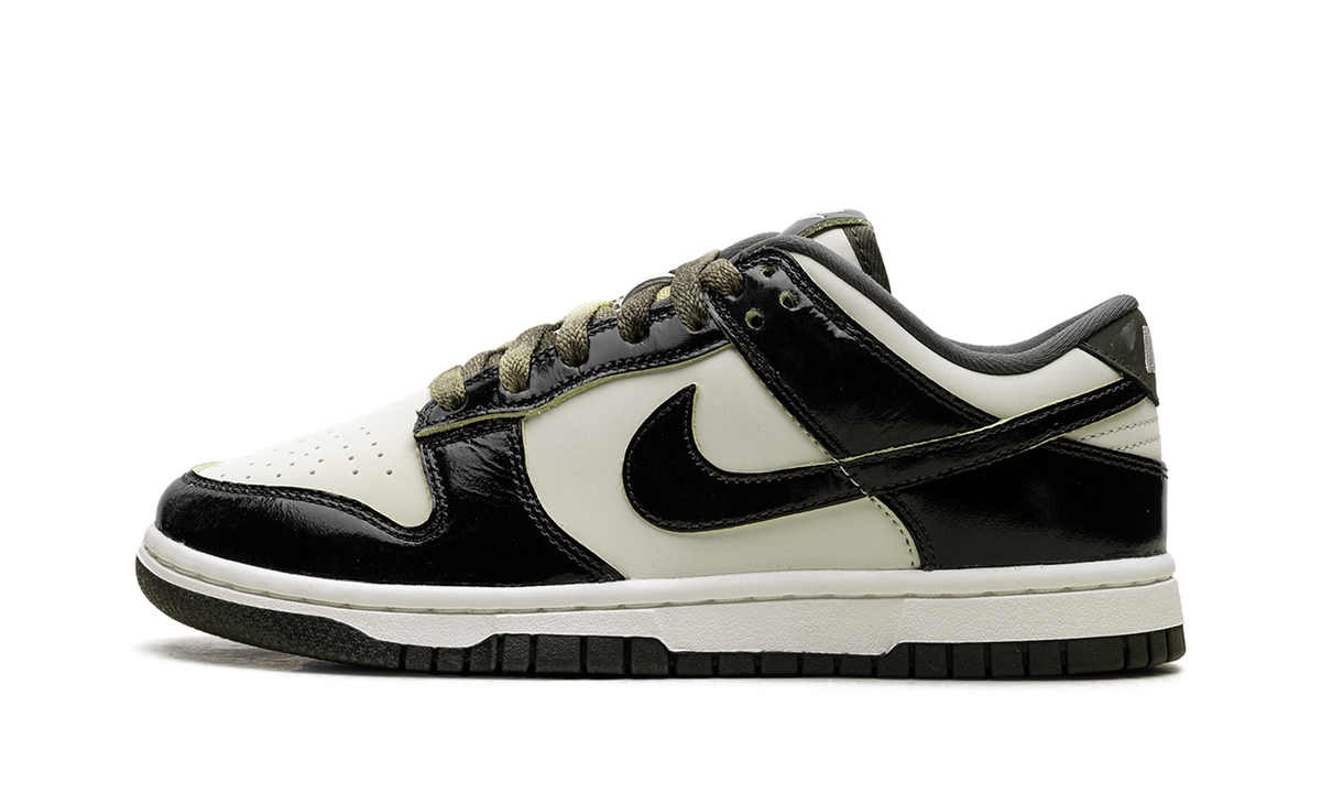 Dunk Low SE WMNS"Panda-Monium Pack - Olive" HQ1918 001