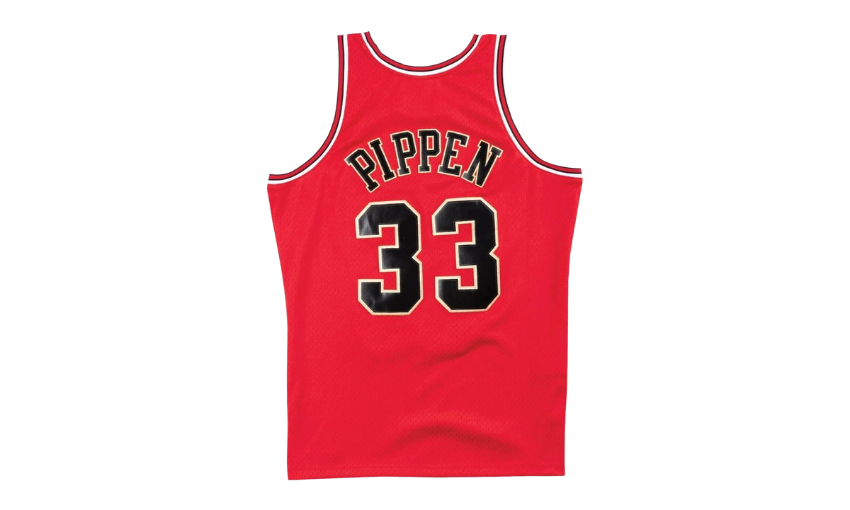 NBA Chinese New Year Scottie Pippen Swingman Jersey "1997 Chicago Bulls - Red" SMJYRED1 CBUNG182671SPI97