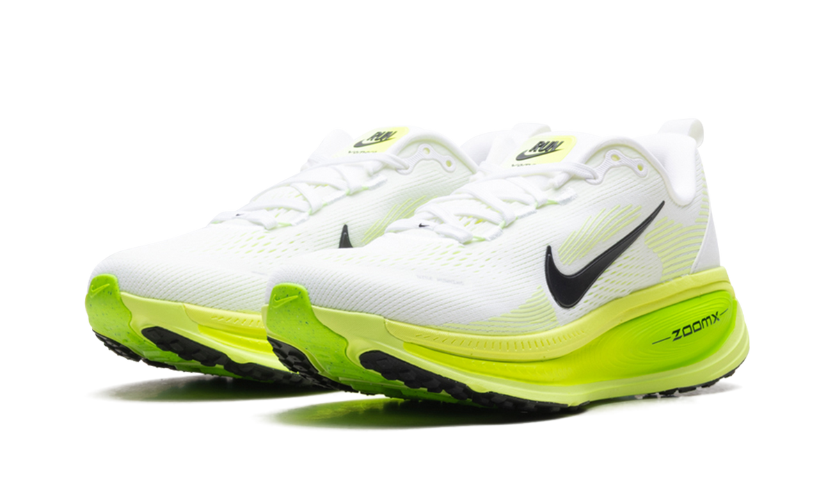 Vomero 18 WMNS"ELECTRIC GREEN" HM6804 102