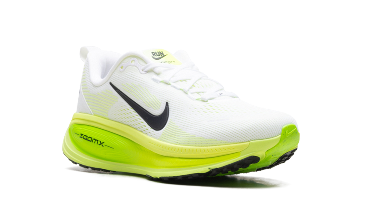 Vomero 18 WMNS"ELECTRIC GREEN" HM6804 102
