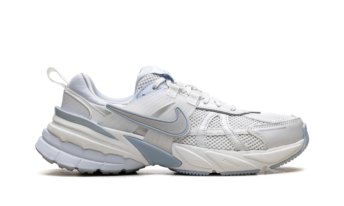 V2K Run WMNS "Platinum Tint Summit White Light Smoke Grey" FD0736 009