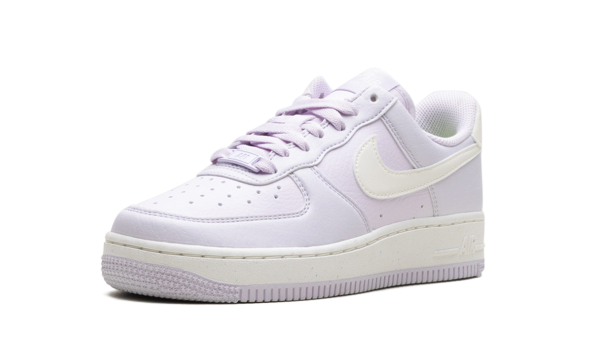 AIR FORCE 1'07 NEXT NATURE WMNS"Barely Grape" DV3808 500