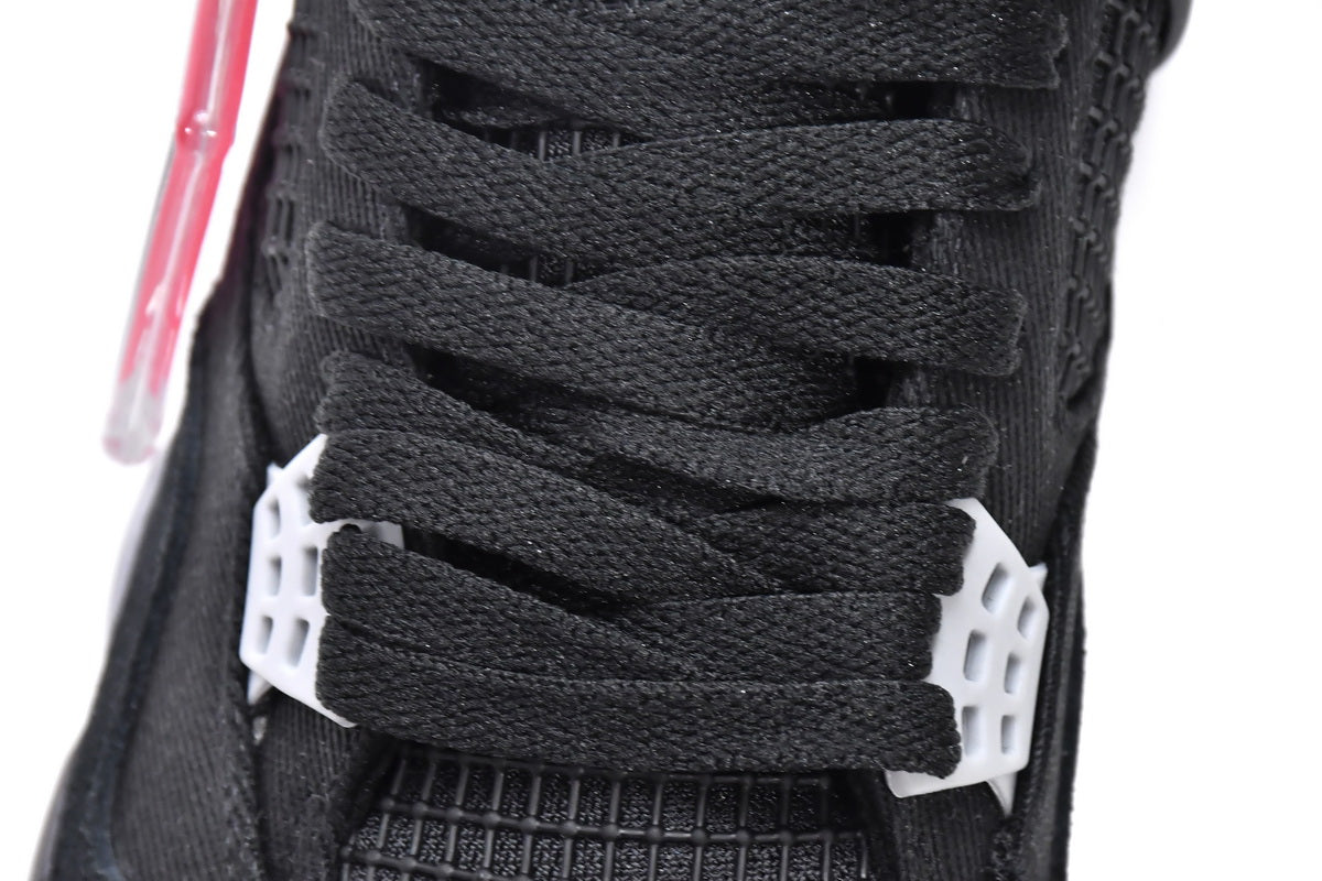 4 Retro SE Black Canvas