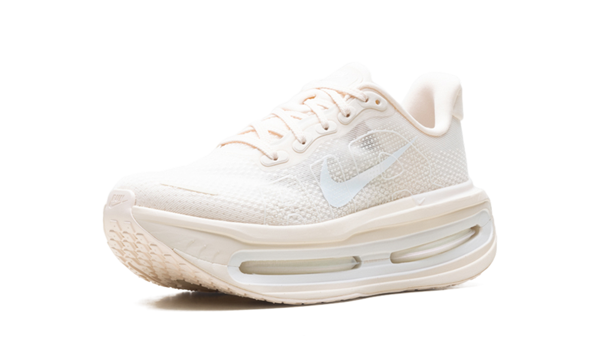 Vomero Premium WMNS"Chalk" IQ8102 100