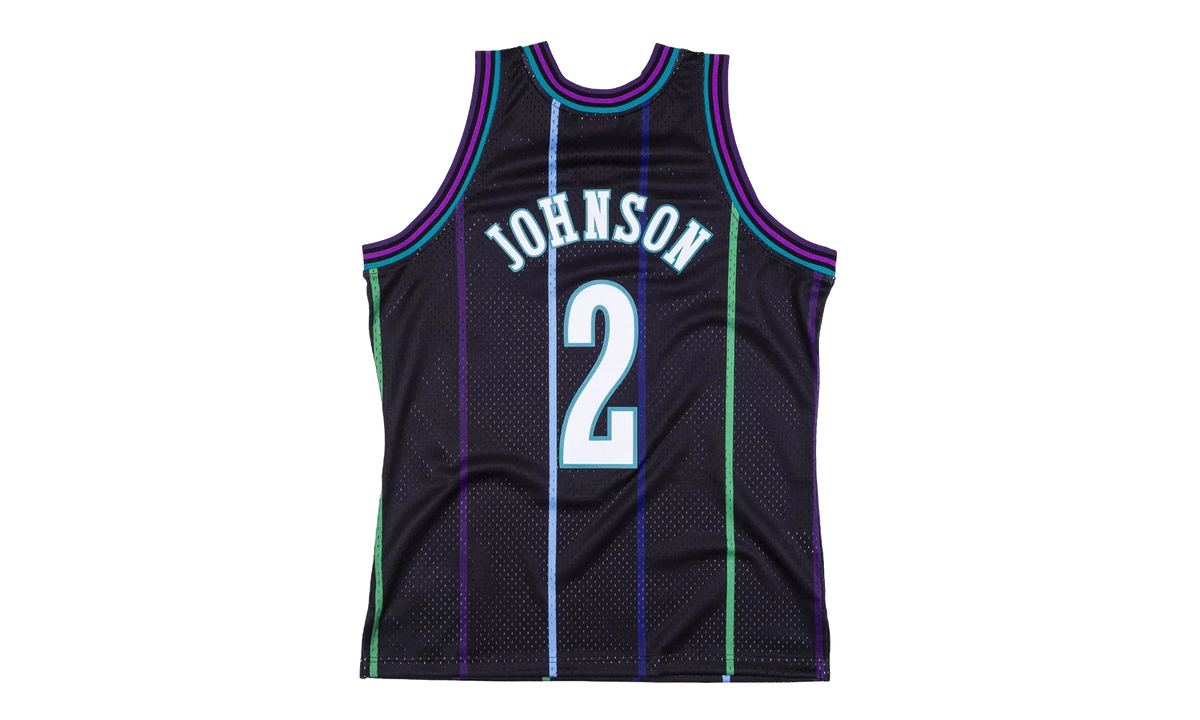 NBA Larry Johnson Reload Swingman Jersey "1992 Charlotte Hornets - Black" SMJYCP19277 CHOBLCK92LJO