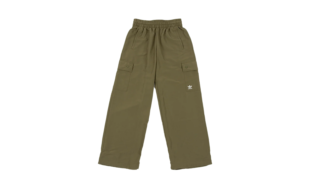 W Essential Woven Cargo "GREEN" IX9972