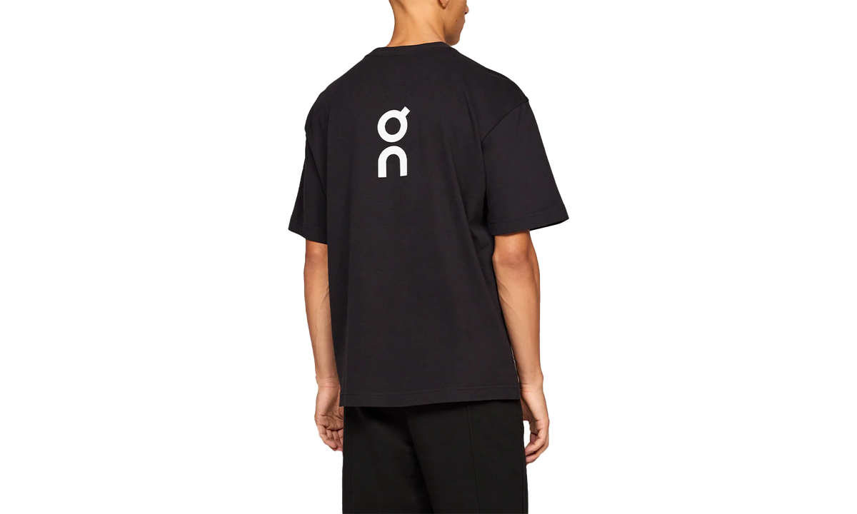On Running Club Tee "Black" 1ME10050553