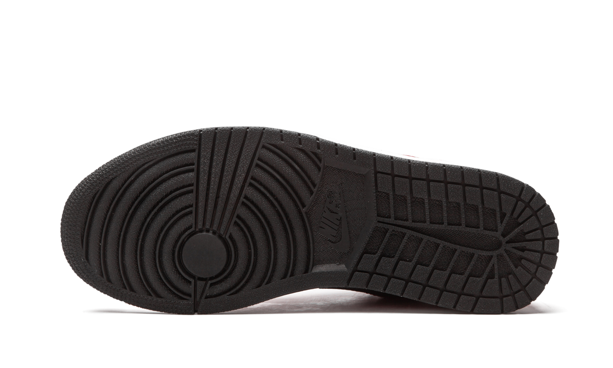 1 Low "Gym Red" 553558 605