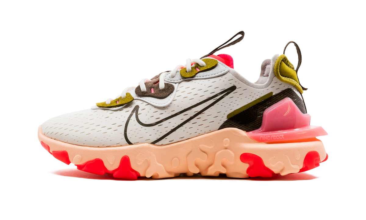 REACT VISION MNS WMNS"Summit White/ Siren Red" CI7523 102