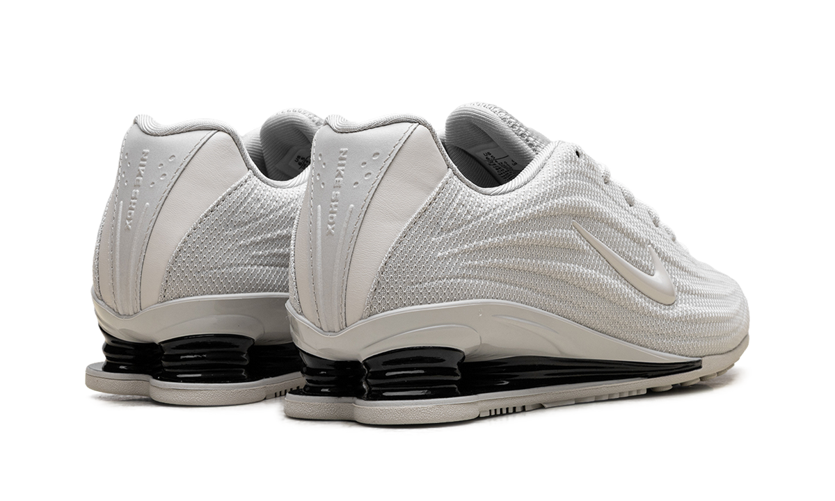 Shox Z WMNS"Phantom" HQ7540 004