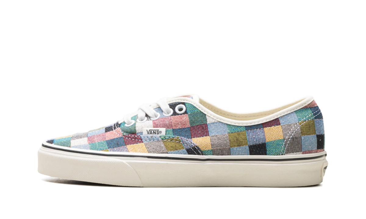 Authentic "Woven Checkers" VN0A38EM011