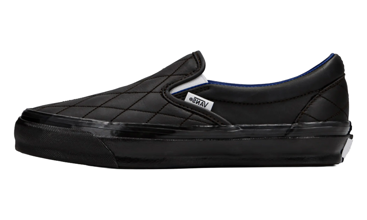 LX Classic Slip-On 98 "Quilted Leather Black" VN000D9WEMV