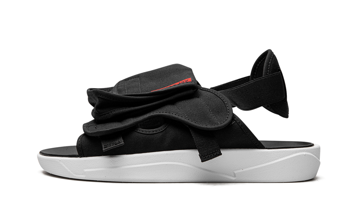 LS Slide "Black / White" CZ0791 006
