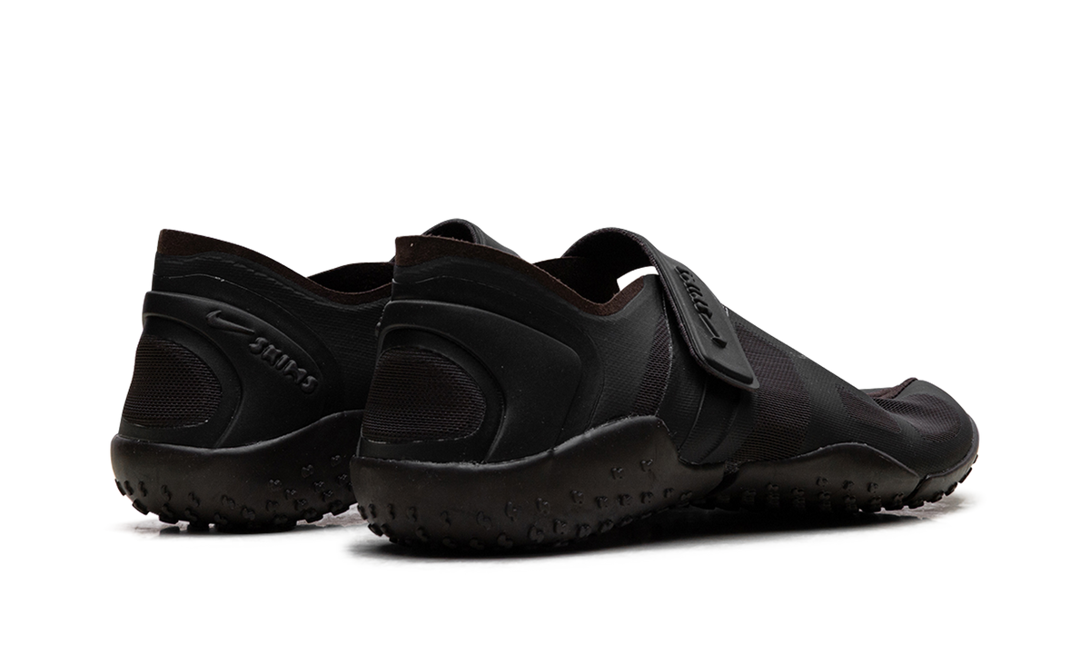 Air Rift Mesh WMNS"SKIMS - Velvet Brown" IO7694 200