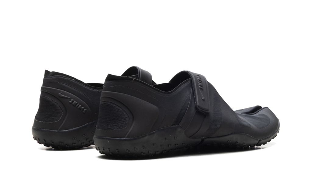 Air Rift Mesh WMNS"SKIMS - Black" IO7694 001