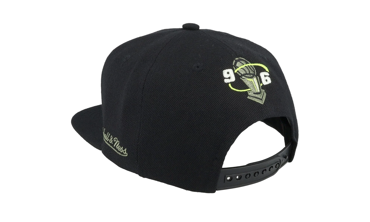 NBA Hardwood Classics 96 Champ Flipside Snapback Cap "Chicago Bulls - Black" HS8039 CBUBLCK