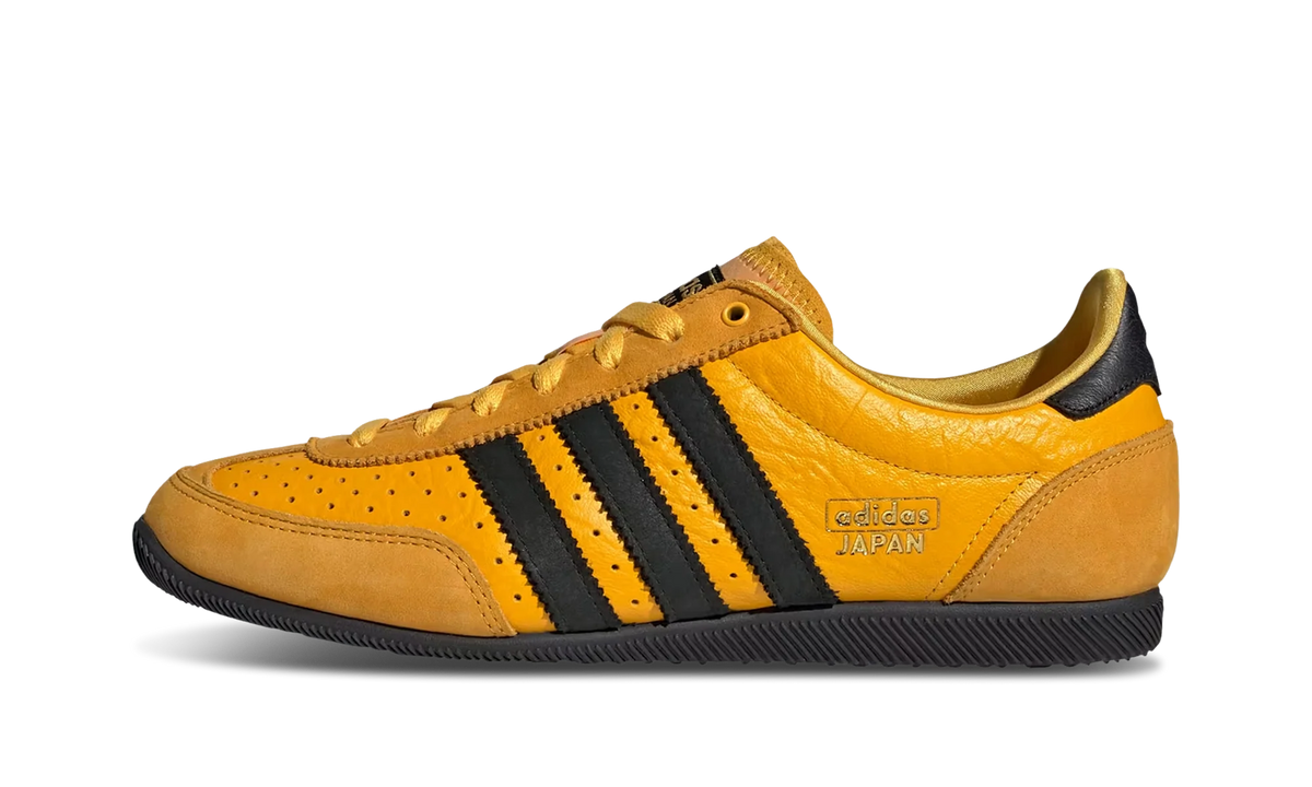 Japan WMNS "Core Yellow Black" JI2665