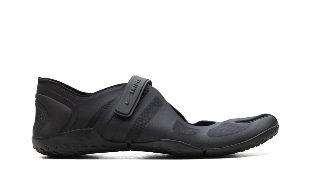 Air Rift Mesh WMNS"SKIMS - Black" IO7694 001