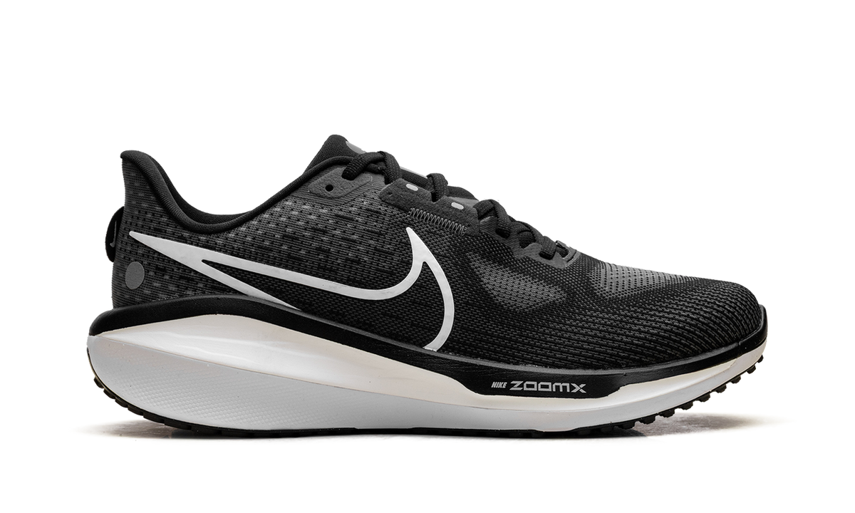 Vomero 17 Wmns"Black" FB8502 001