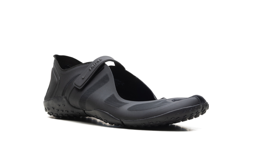 Air Rift Mesh WMNS"SKIMS - Black" IO7694 001