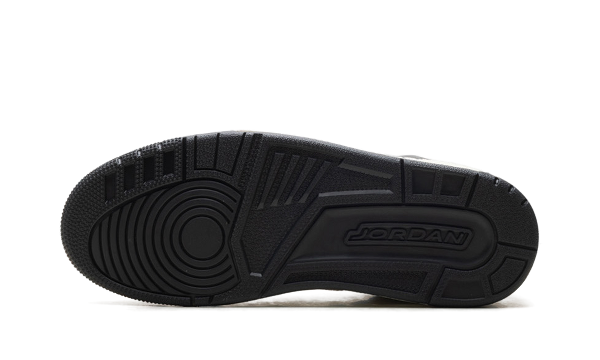 Spizike Low "Sail Anthracite" FQ1759 116