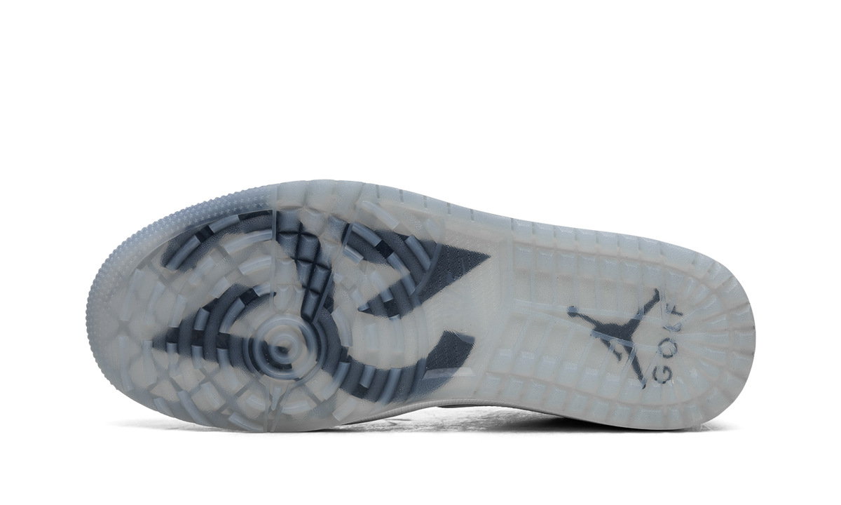 1 Low Golf "Gift Giving" FD6848 001