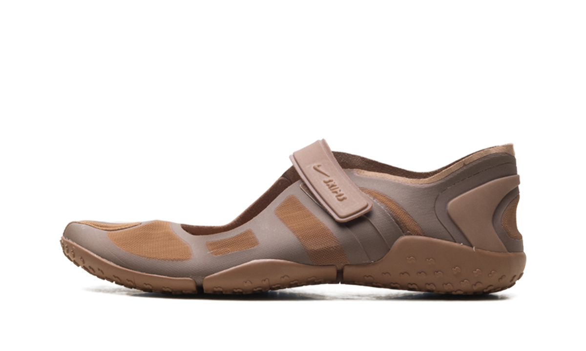 Air Rift Mesh WMNS"SKIMS - Archaeo Brown" IO7694 201