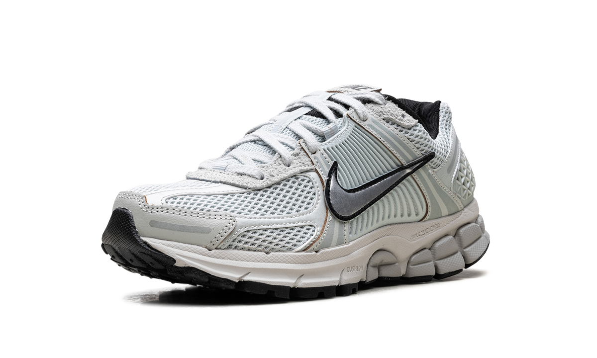 Zoom Vomero 5 WMNS"Light Silver Chrome" FN6742 001