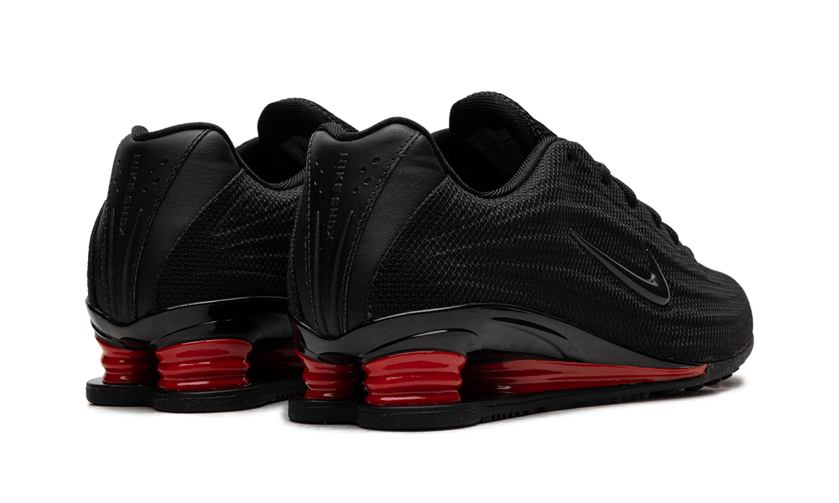Shox Z WMNS"Bred" HQ7540 002