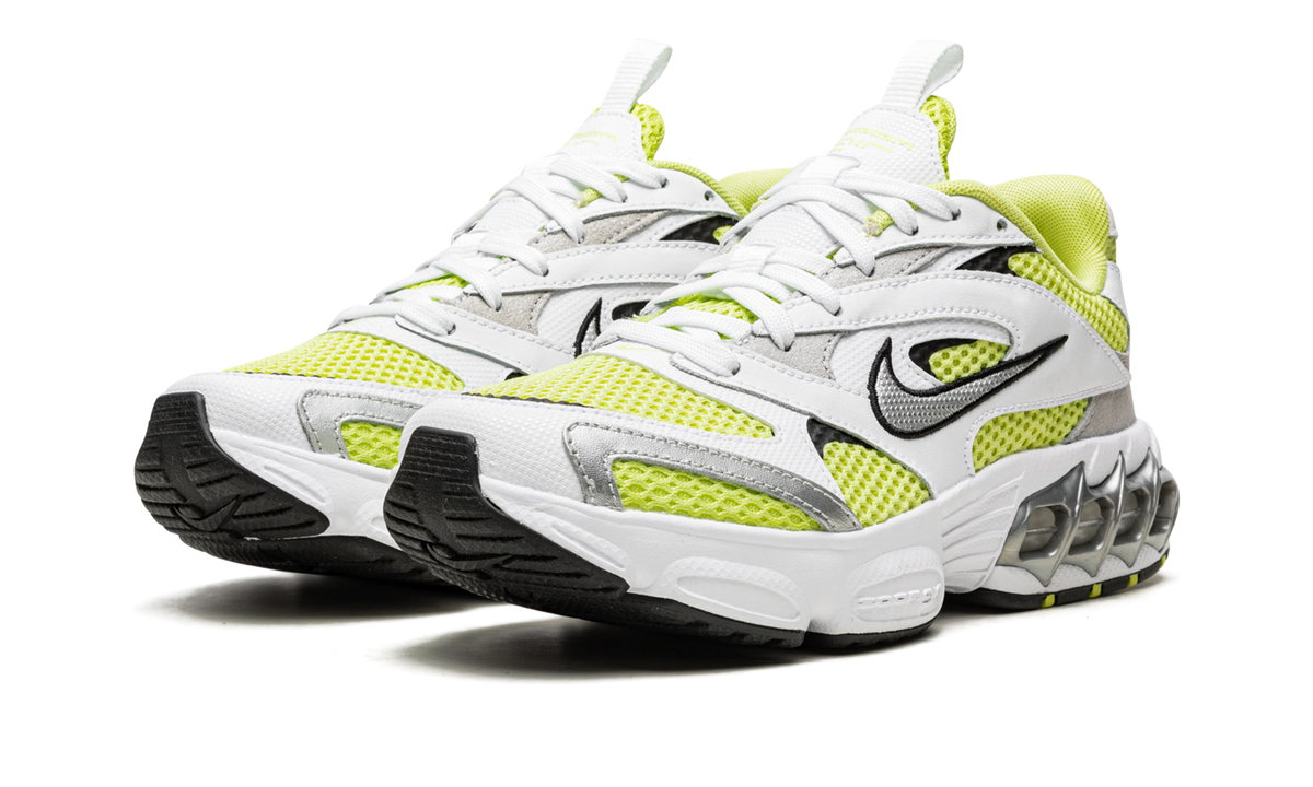 WMNS Zoom Air Fire CW3876 102
