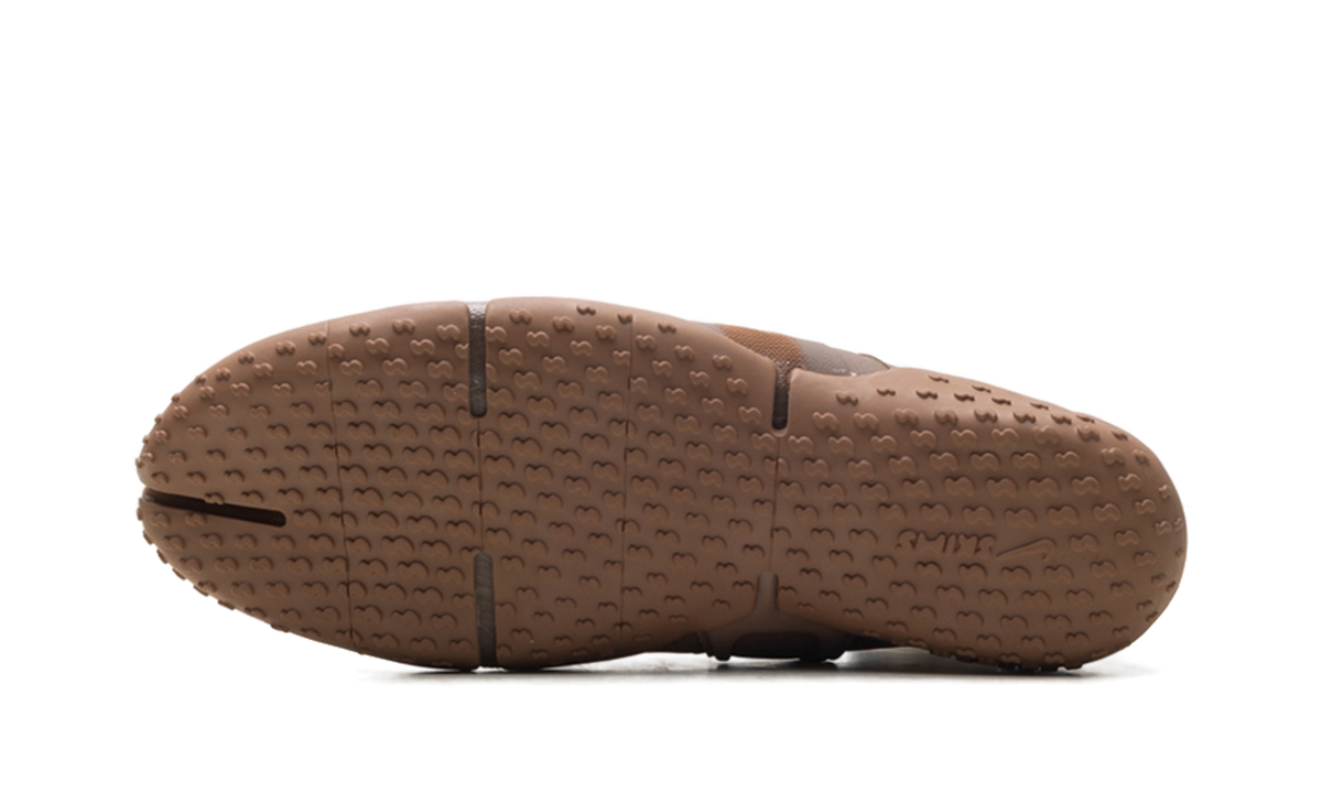 Air Rift Mesh WMNS"SKIMS - Archaeo Brown" IO7694 201