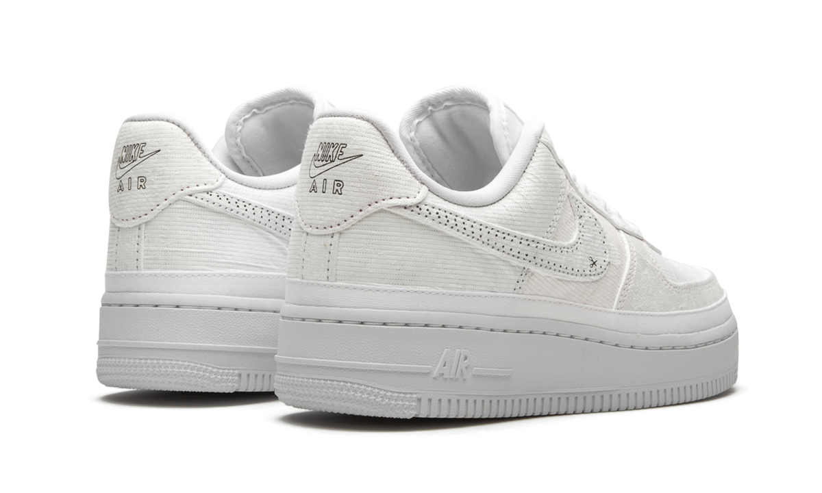 AIR FORCE 1 LO LX WMNS"Reveal - Black Swoosh" CJ1650 100